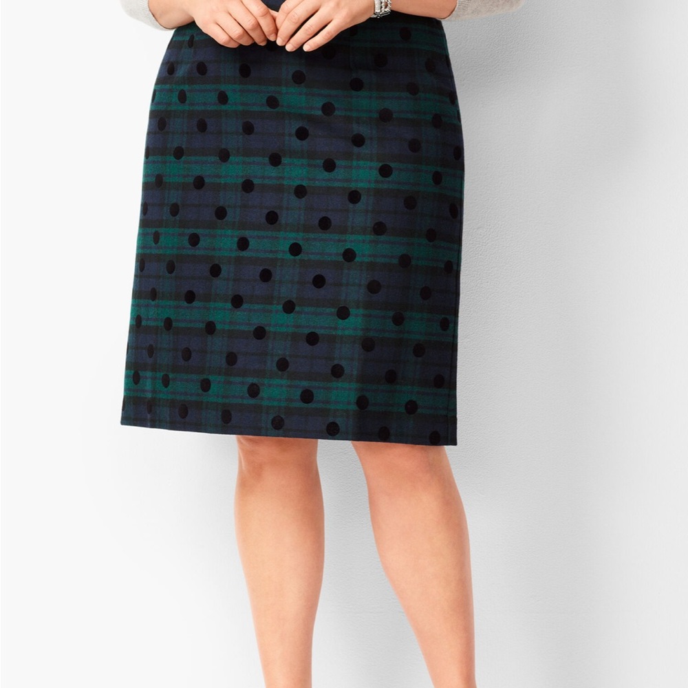 Talbots’s Black Watch Plaid Skirt A Line - size 10P EUC
